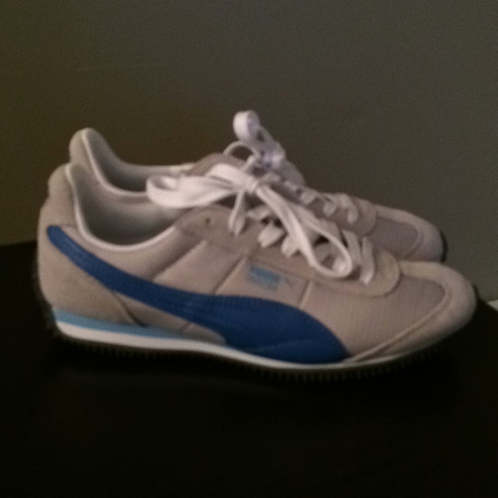 Women’s Puma Speeder Sneaker Grey Blue